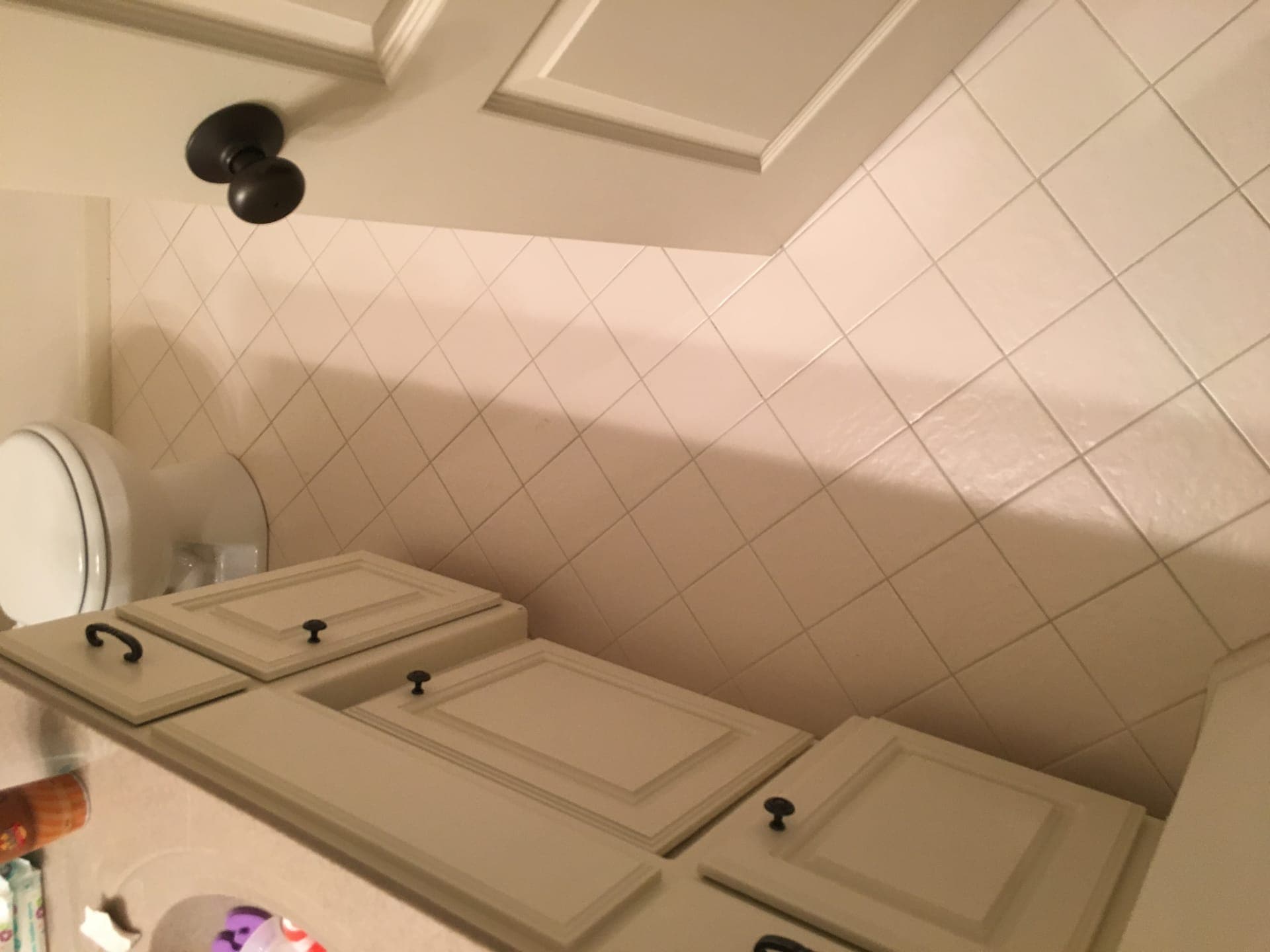 Bathroom Grout Lines Look New Again - Before